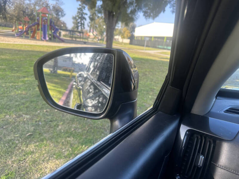 2022 Nissan Pathfinder S