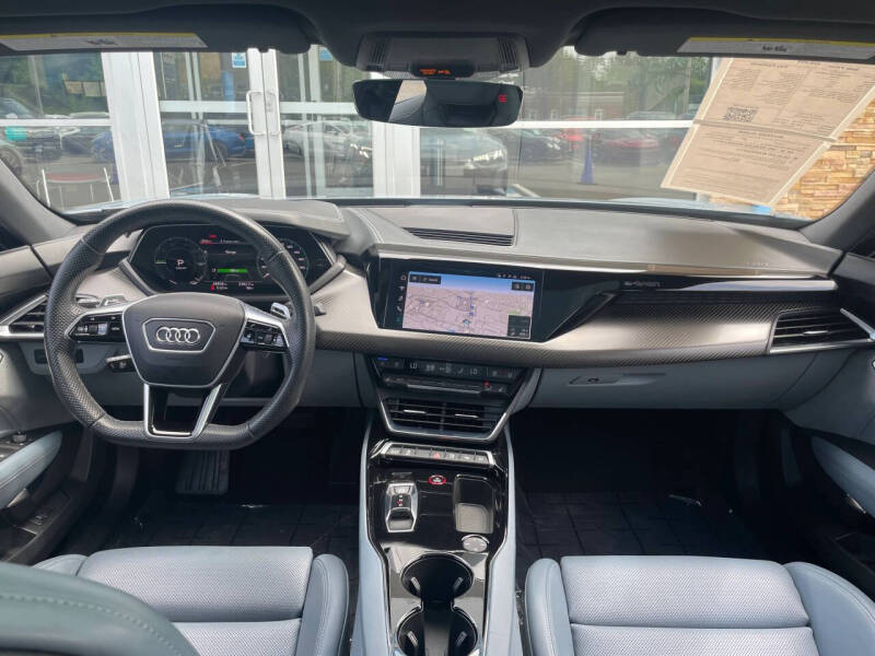 2022 Audi e-tron GT quattro Prestige