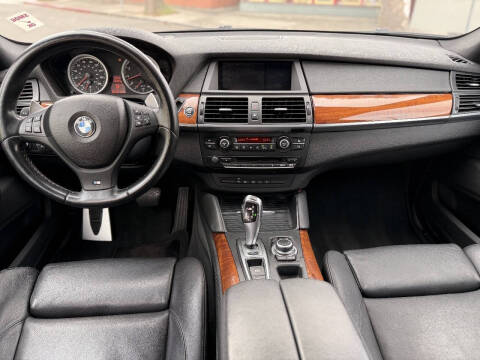 2011 BMW X5 M