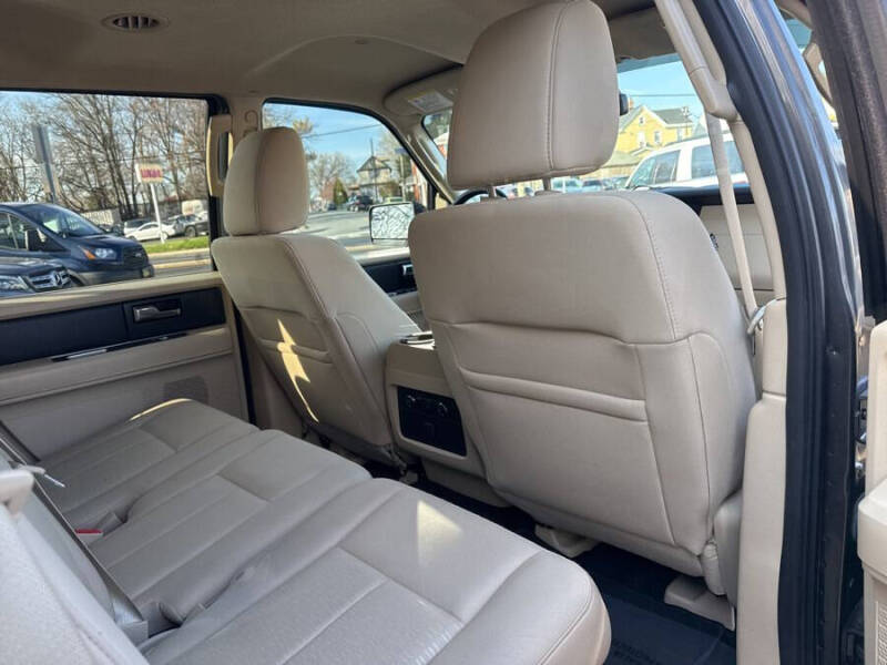 2016 Ford Expedition XL Fleet
