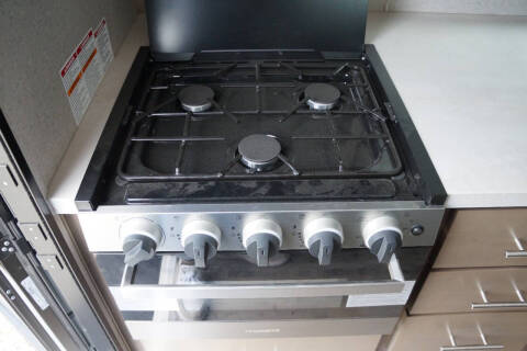 2025 Adventurer 86FB