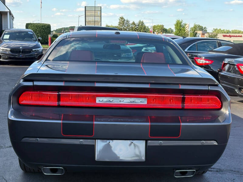 2013 Dodge Challenger R/T Plus