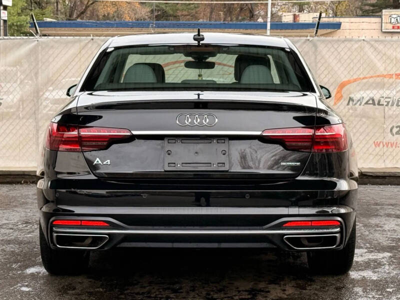 2021 Audi A4 quattro Premium 40 TFSI