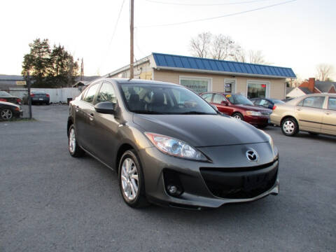 2013 Mazda MAZDA3 for sale at Supermax Autos in Strasburg VA