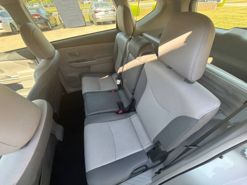 2016 Toyota Prius v