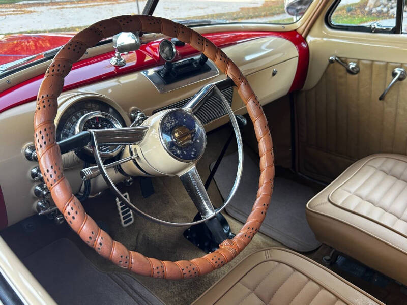 1949 Oldsmobile Futuramic 76