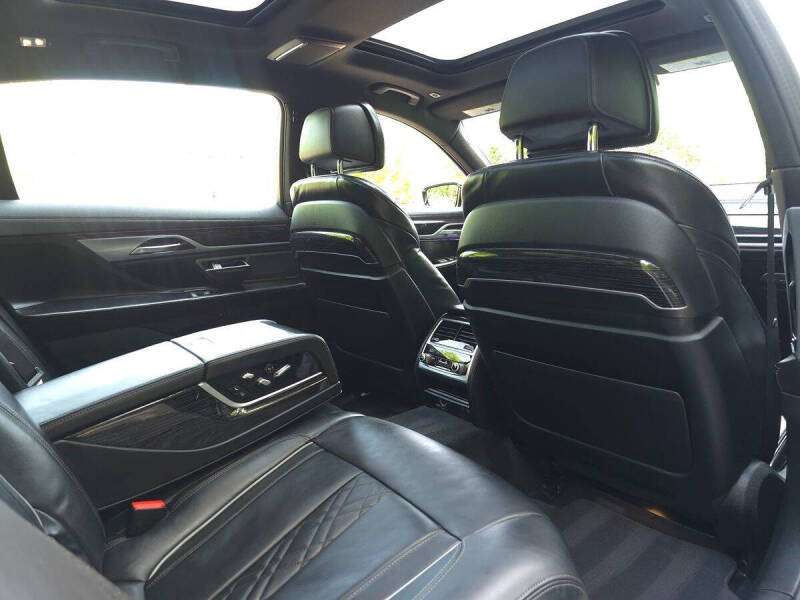 2022 BMW 7 Series 740i xDrive