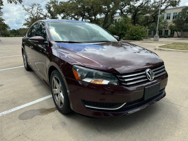 2012 Volkswagen Passat SE photo 8