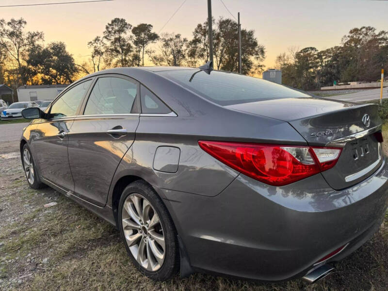 2011 Hyundai Sonata SE photo 8