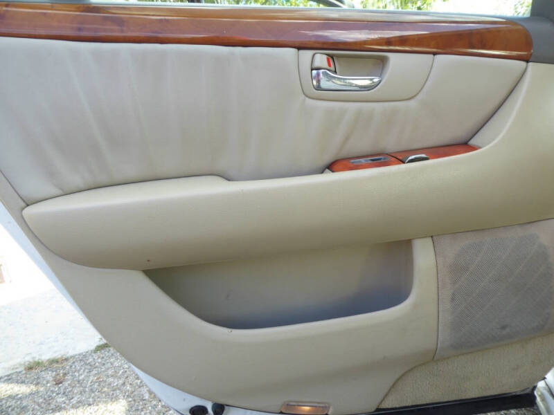 2001 Lexus LS 430