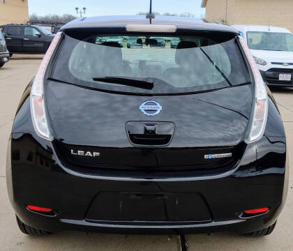 2016 Nissan LEAF S-24