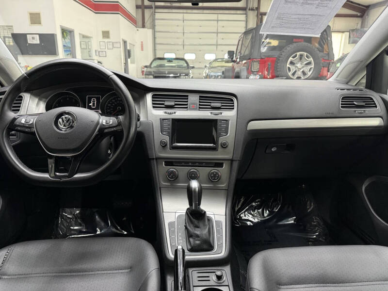 2015 Volkswagen Golf