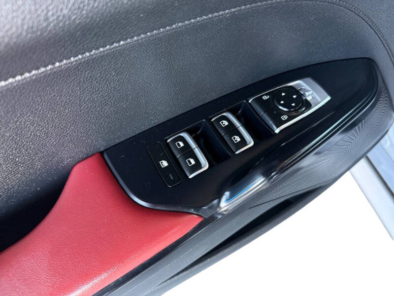 2023 Kia K5