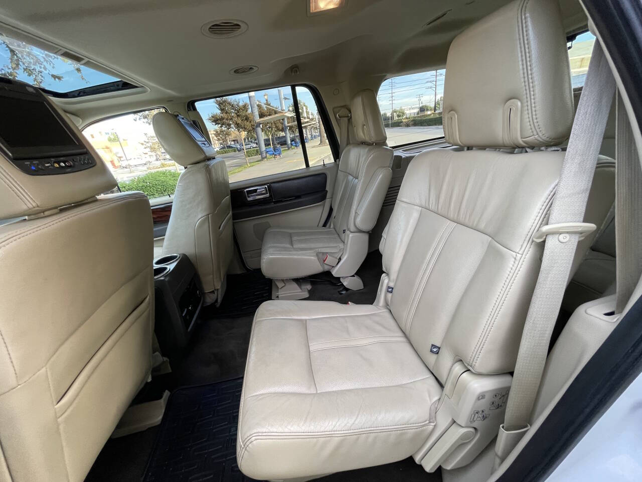 2015 Lincoln Navigator for sale at Got Cars in Downey, CA