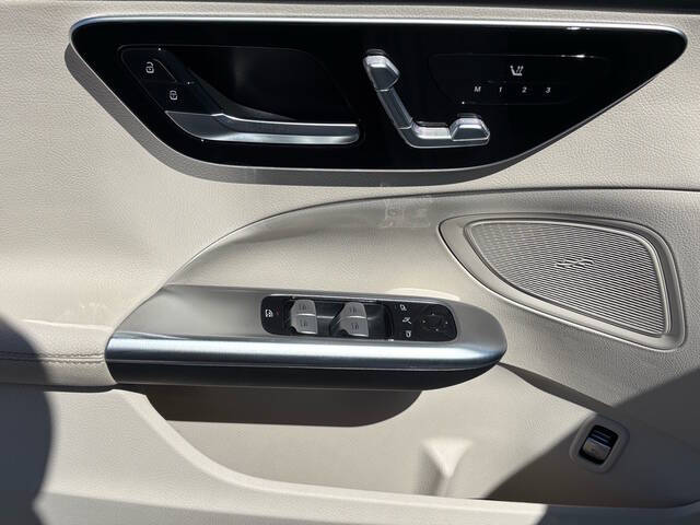 2023 Mercedes-Benz C-Class 27
