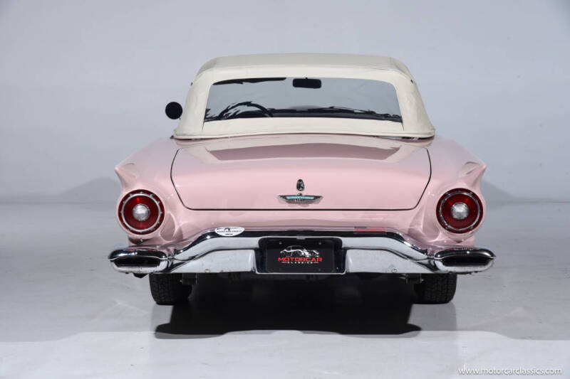 1957 Ford Thunderbird