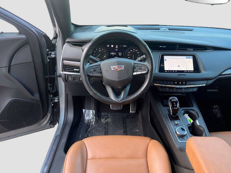 2023 Cadillac XT4 Sport