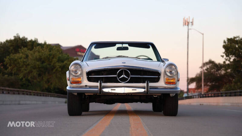 1969 Mercedes-Benz 280-Class