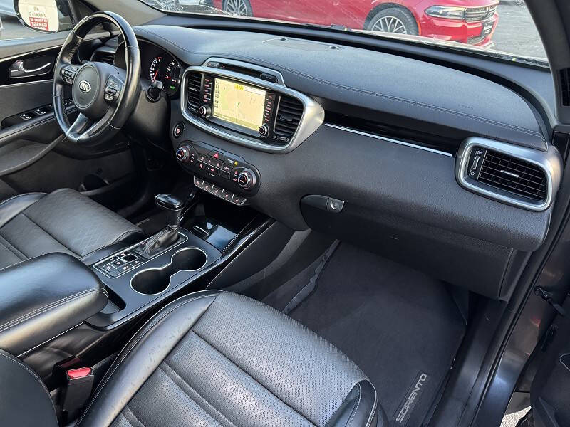 2016 Kia Sorento SX Limited V6
