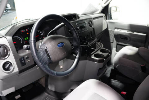 2014 Ford E-Series E-150 XLT