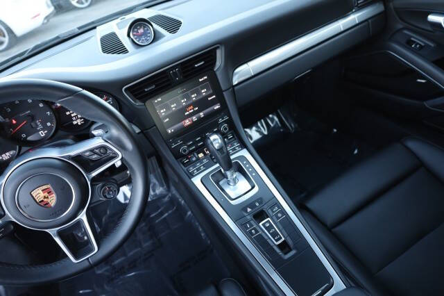 2017 Porsche 911 Carrera S