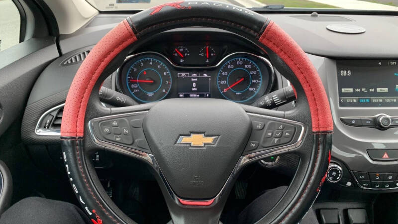 2017 Chevrolet Cruze LT Auto
