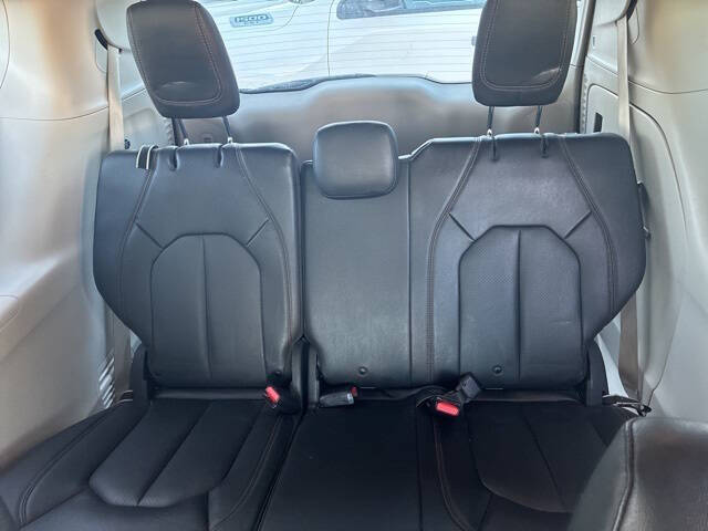 2020 Chrysler Pacifica Touring L