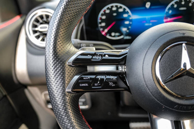 2024 Mercedes-Benz GLB GLB 250