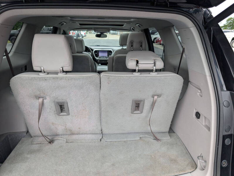 2017 GMC Acadia SLT-1