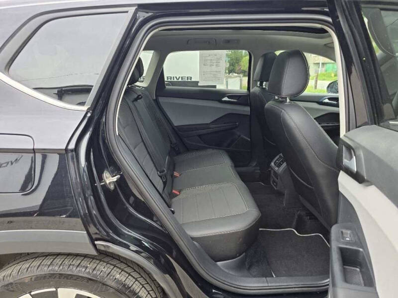 2022 Volkswagen Taos SE