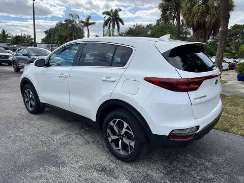 2022 Kia Sportage LX