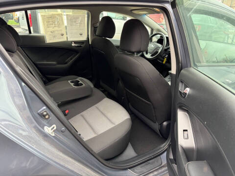 2016 Kia Forte5 LX