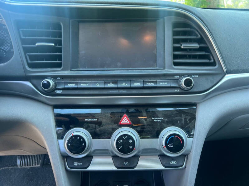 2019 Hyundai Elantra