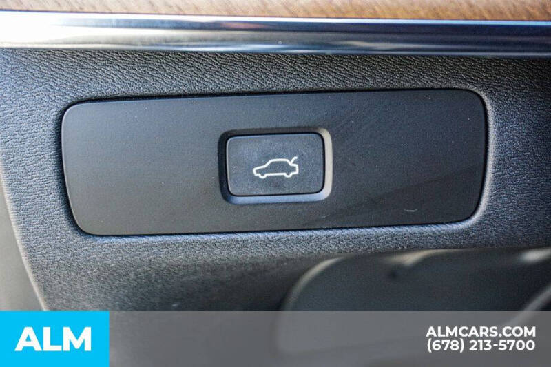 2023 Volvo XC90 B6 Plus Bright Theme 7P