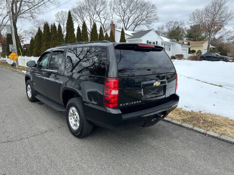 2011 Chevrolet Suburban LT