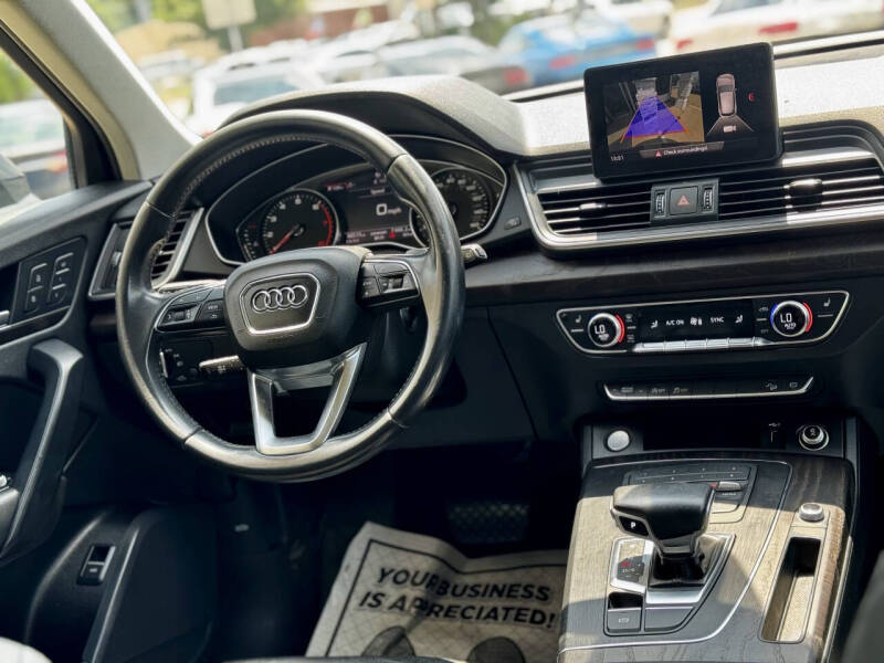 2019 Audi Q5 quattro Premium 45 TFSI