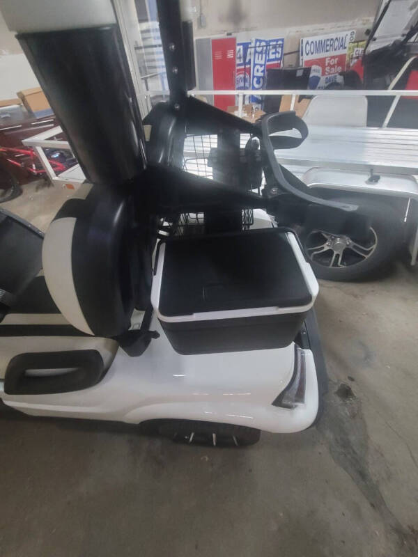 2022 Icon Electric Vehicles i20