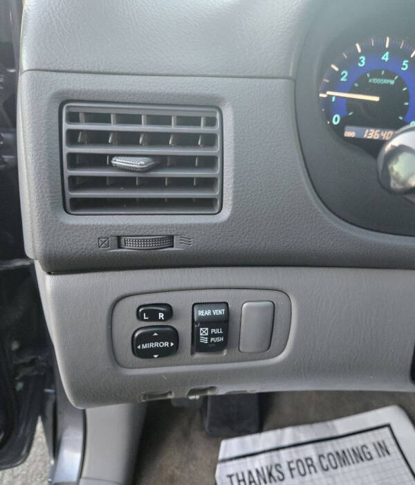 2009 Toyota Sienna LE 7-Passenger