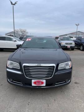 2014 Chrysler 300 for sale at UNITED AUTO INC in South Sioux City NE