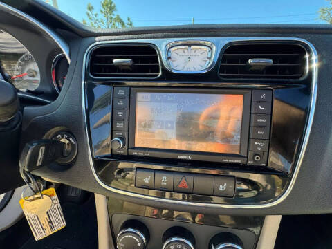 2011 Chrysler 200 Limited