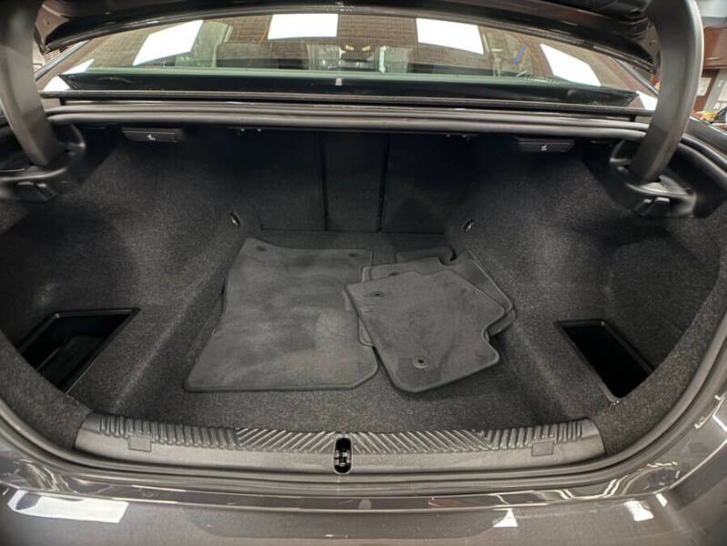 2025 BMW 5 Series 530i xDrive