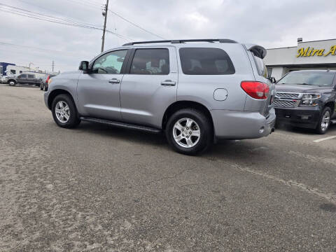 2011 Toyota Sequoia SR5