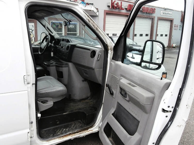2013 Ford E-Series E-150