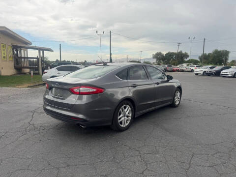 2014 Ford Fusion SE