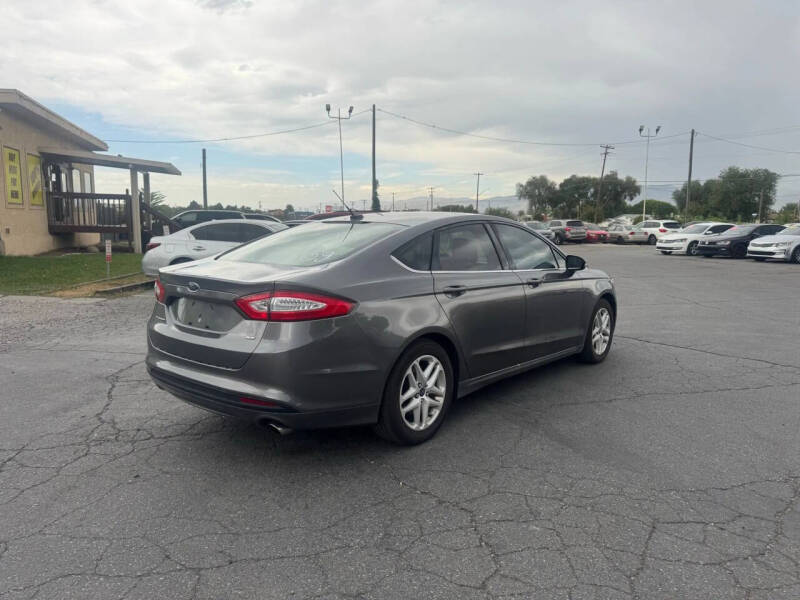 2014 Ford Fusion SE