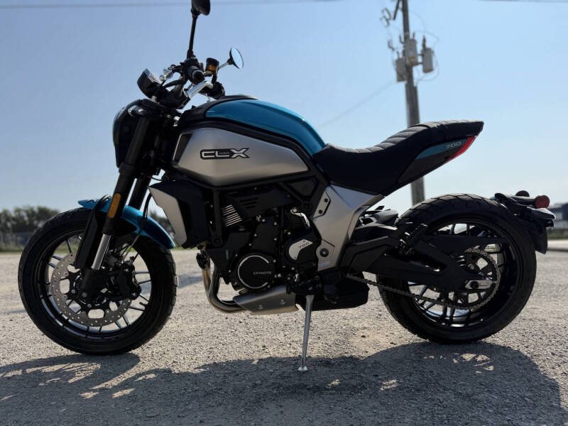 2023 CFMoto 700CL-X