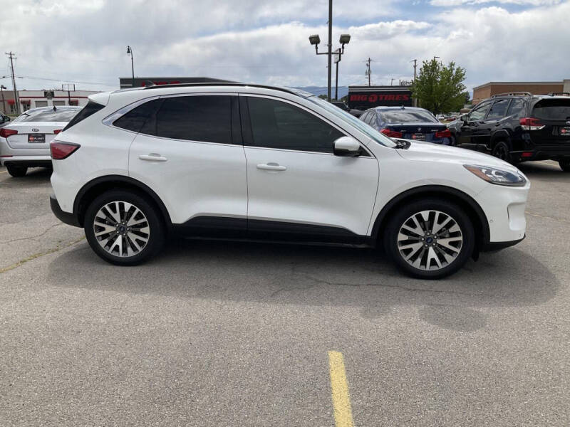 2020 Ford Escape Titanium