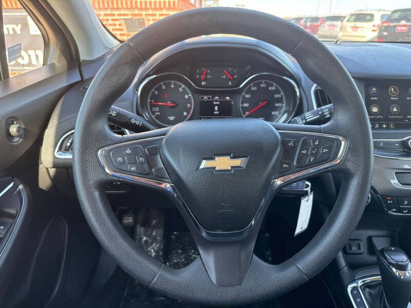 2019 Chevrolet Cruze LS