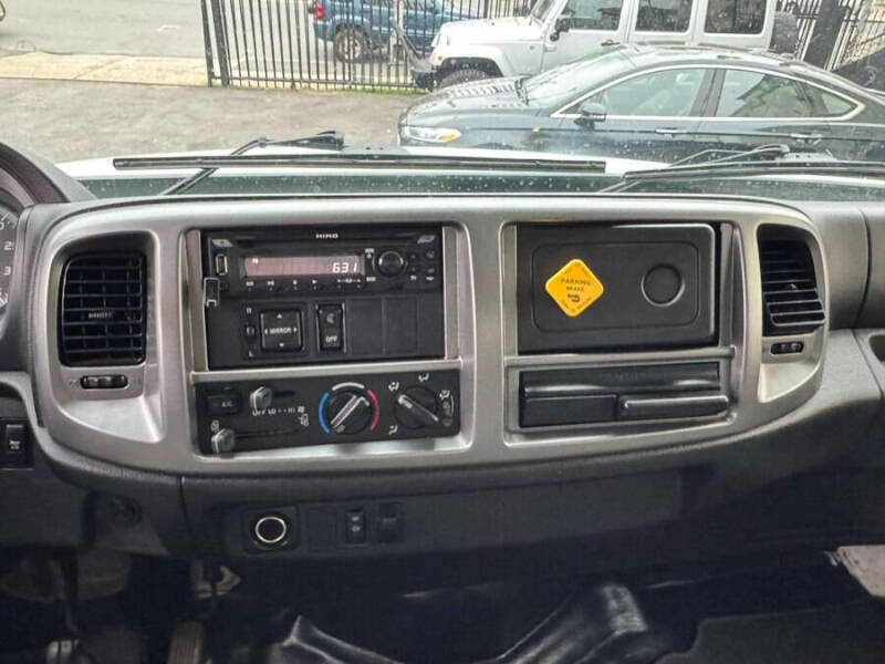 2019 Hino 338