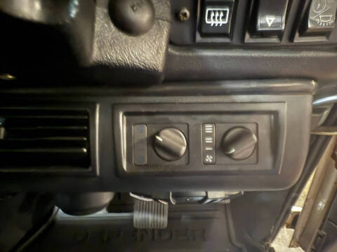 1990 Land Rover Defender